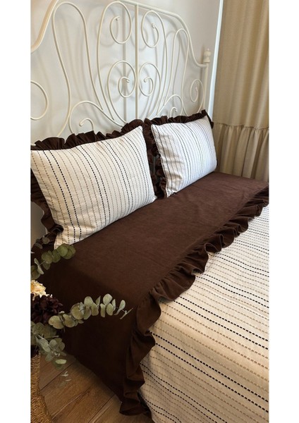 Kahverengi Ekru Fırfır Detaylı Yatak Örtüsü Çift Kişilik