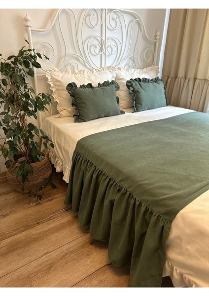 Çağla Yeşili Fırfırlı Yatak Runner ve Iç Dolgulu Kırlent Seti