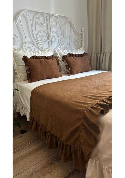 Kahverengi Yatak Runner ve Iç Dolgulu Kırlent Seti