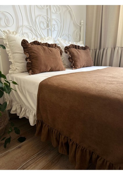 Kahverengi Yatak Runner ve Iç Dolgulu Kırlent Seti fırsatları