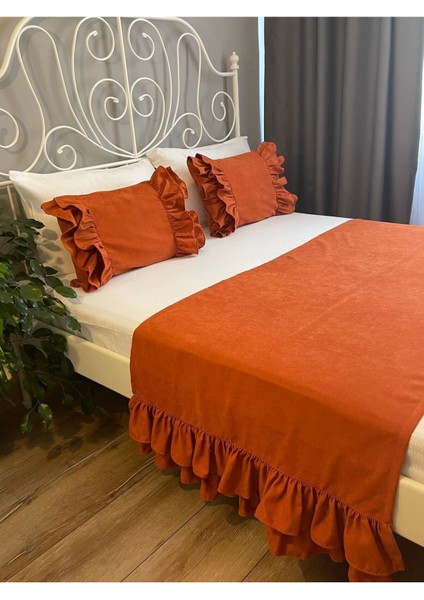 Çiftkat Fırfırlı Kiremit Yatak Runner ve Iç Dolgulu Kırlent