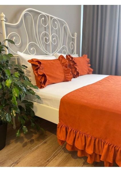 Çiftkat Fırfırlı Kiremit Yatak Runner ve Iç Dolgulu Kırlent fiyatları