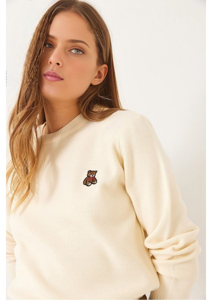 Kadınteddy Nakışlı Bisiklet Yaka Basic Kaza