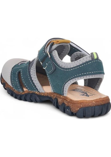 600 Erkek Çocuk Sandalet modelleri