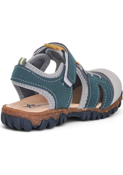 600 Erkek Çocuk Sandalet fırsatları