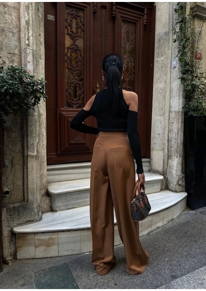 Üç Düğme Detayli Palazzo Pantolon