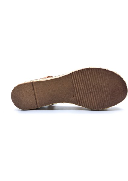 G25Y171 Dolgu Taban Espadril Detaylı Lastikli ve Taşlı Kadın Camel Beji Şık Spor Sandalet