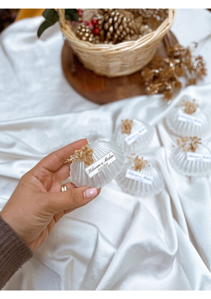 10 Adet Süslemeli Istiridye Mum. Düğün, Kına, Nişan, Söz, Nikah Hediyelik Kutu