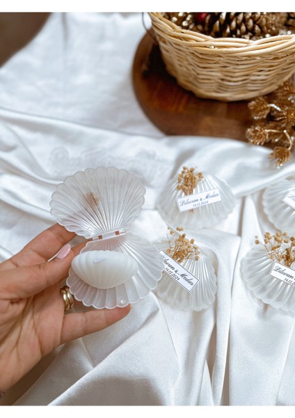 10 Adet Süslemeli Istiridye Mum. Düğün, Kına, Nişan, Söz, Nikah Hediyelik Kutu