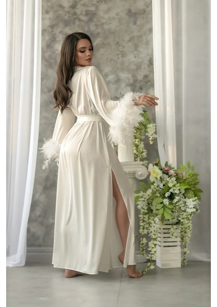 Kolları Otrişli Ipeksi Saten Tüylü Gelin Sabahlığı fiyatları