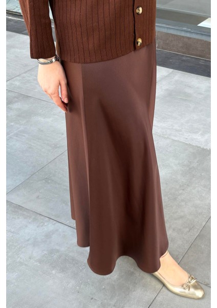 Kiloş Saten Etek Kahverengi modelleri