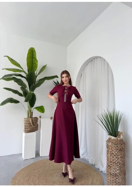 Wera Taşlı Fiyonk Detaylı Elbise