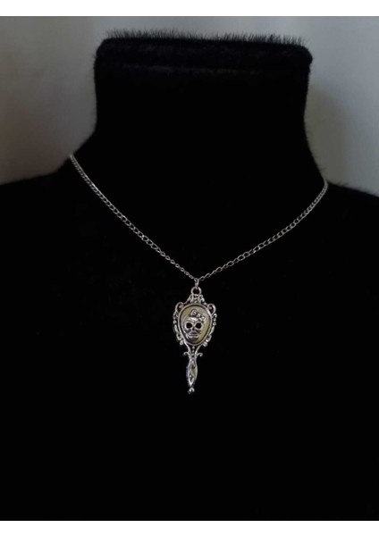 Skull In The Mirror - Ayna Zincir Kolye Gothic Y2K
