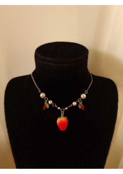 Strawberry Girl Çilek Charmlı Boncuk Kolye Y2K indirimleri