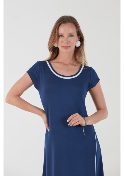 Basic Oversize Yırtmaçlı Biyeli Penye Elbise