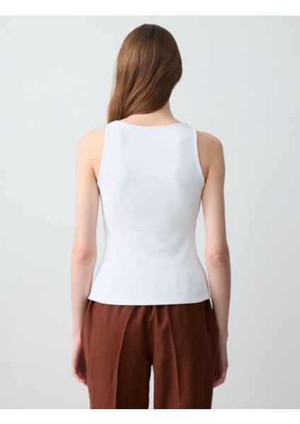 Beyaz U Yaka Dar Kesim Atlet indirimleri