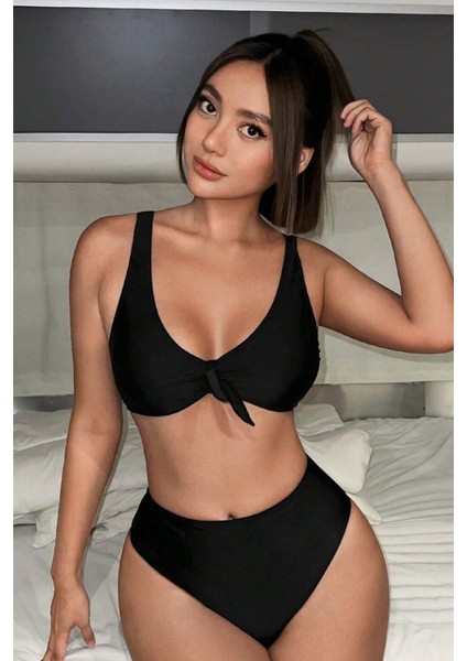 Şık Bikini Üstü (Çıkartılabilir Kaplı)