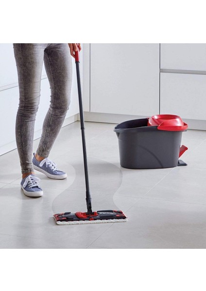 Uniqueco Vileda Ultramax Turbo Pedallı Temizlik Seti, Zemin Sileceği ve Güçlü Sapanlı Kova fırsatları