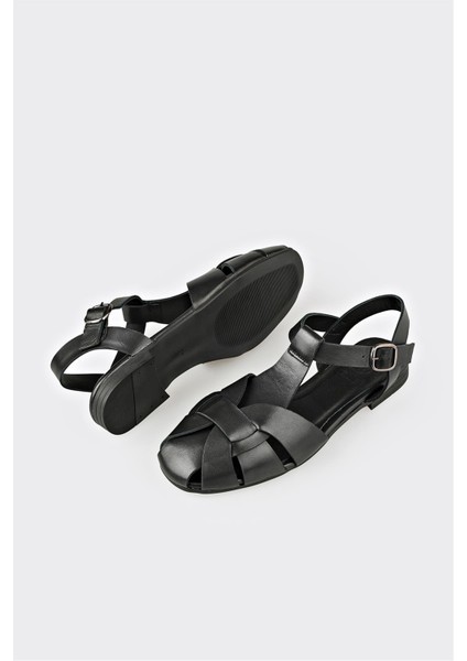 Siyah Deri Kadın Günlük Ayakkabı modelleri