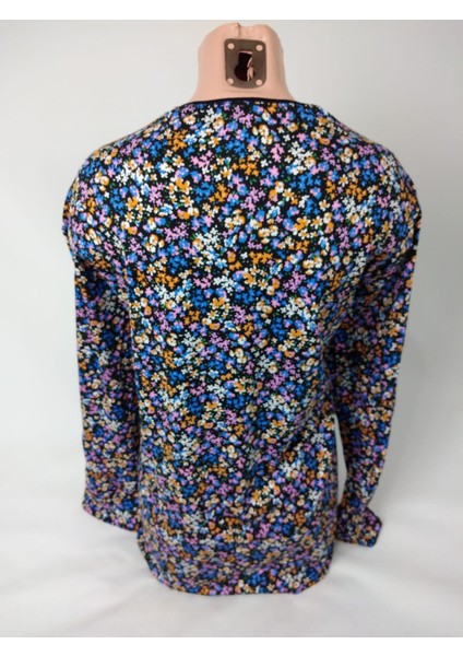 Kadın Siyah Mavi Lila U Yaka Uzun Kollu Desenli Yırtmaçlı Dokuma Viskon Anne Penye Tişört modelleri