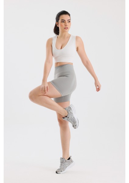Seamless Dikişsiz Toparlayıcı Push-Up Şort