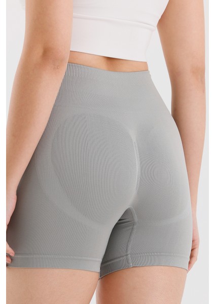 Seamless Dikişsiz Toparlayıcı Push-Up Şort