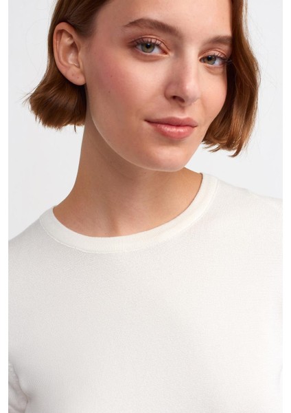 Kısa Kollu Sıfır Yaka Ekru Kadın Kazak 10426-2K5 modelleri