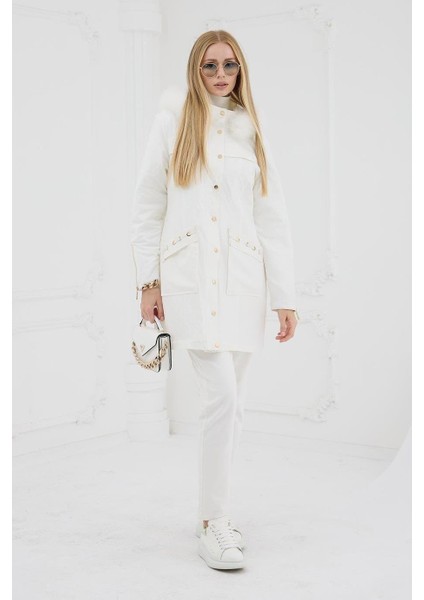 Zebra Desenli Gold Detaylı Ekru Kadın Mont MB18.72-2K5 fiyatları