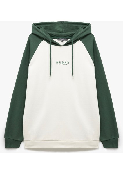 Uzun Kollu Renk Kontrastlı Baskılı Kapşonlu Sweatshirt modelleri