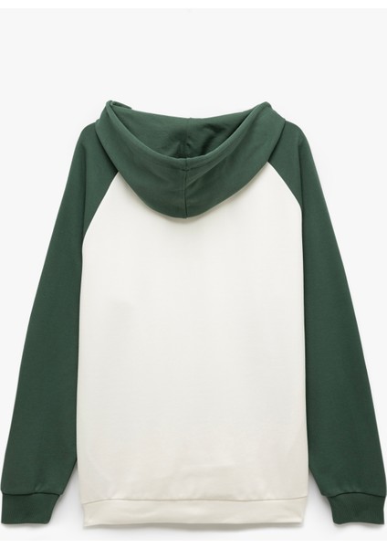 Uzun Kollu Renk Kontrastlı Baskılı Kapşonlu Sweatshirt fırsatları