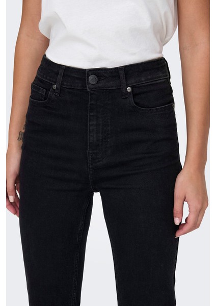 Onlluna Pamuklu Flare Fit Yüksek Bel Geniş Paça Jeans Bayan Kot Pantolon 15323175