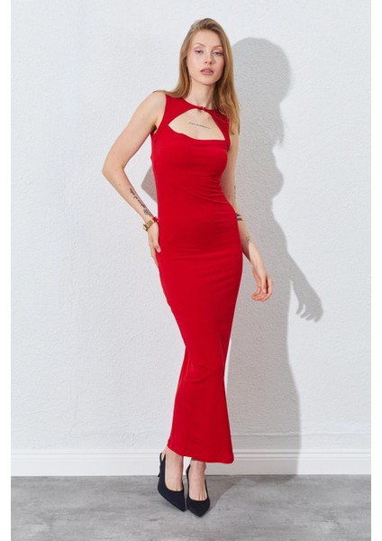 Kadın Kırmızı Önü Pencere Detaylı Elbise