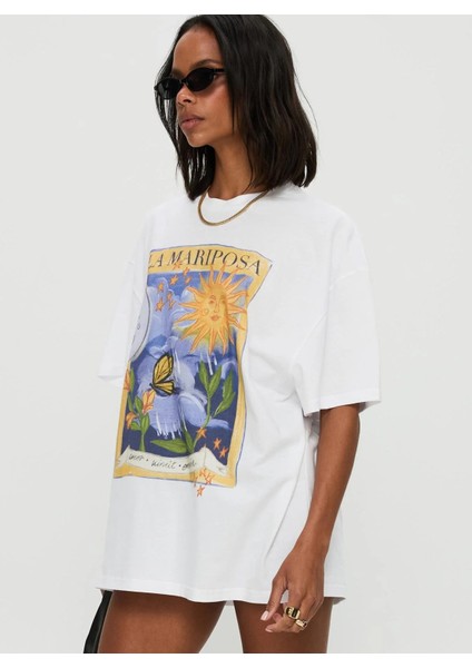 La Mariposa Temalı Sanatsal Oversize Beyaz Kadın Tişört modelleri