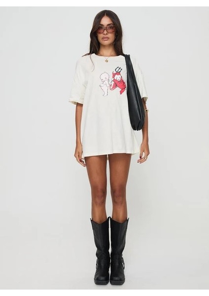 Kadın Beyaz Oversize Karakter Baskılı Eğlenceli Tişört indirimleri
