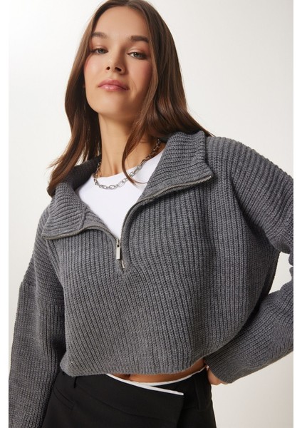 Kadın Oversize Fermuarlı Crop Triko Kazak