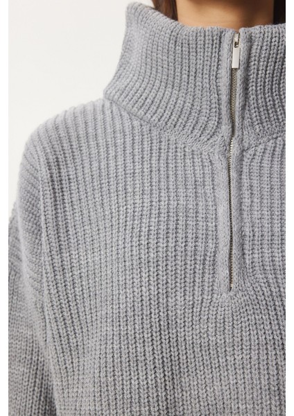 Kadın Oversize Fermuarlı Crop Triko Kazak