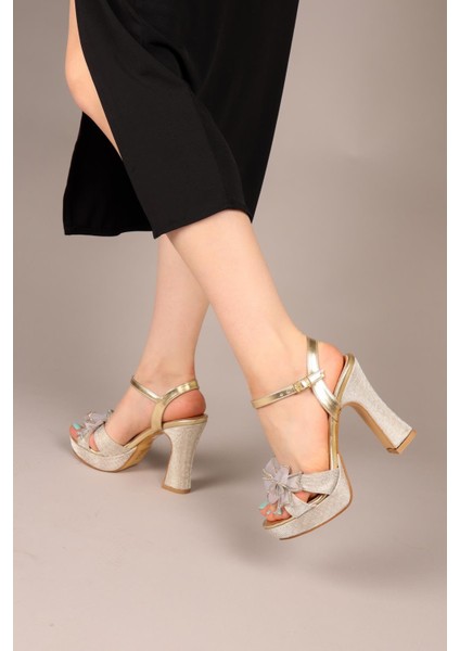 Twink Fiyonklu Platform Topuklu Ayakkabı Gold
