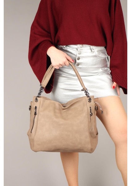 Zincirli Cep Aksesuarlı Kol Çantası Bej