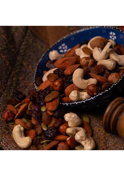 Leblebni Çarşısı Çiğ Karışık -750 gr modelleri