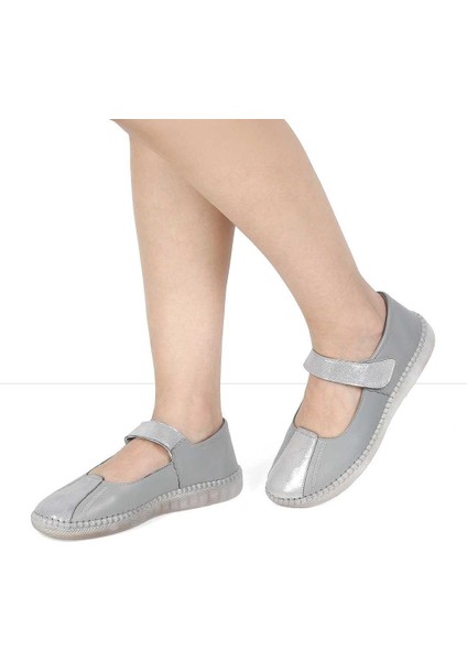 Kadın Gri Bantlı Önü Kapalı Deri Ayakkabı fiyatları