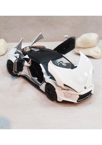 Lykan Hypersport Premium | Sesli Işıklı - Kapıları Açılan - Çek Bırak | 1:32 - 16 cm