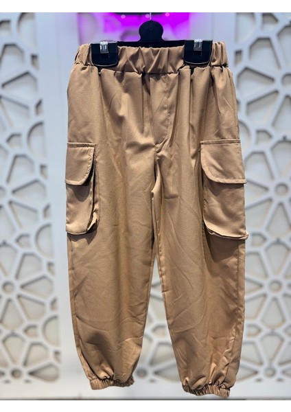 Baskılı Tişört Lv Paçaları Lastikli Pantolon ve Çanta 3'lü Alt Üst Takım Unisex Kız ve Erkek Çocuk modelleri
