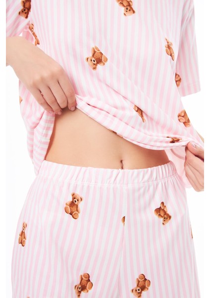 Premium Yazlık Şortlu Kadın Pijama Takımı Krem Ayıcık Desenli Yumuşak Dokulu Bisiklet Yaka Kısa Kollu
