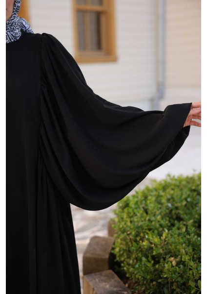 Büzgü Detaylı Cilbab Elbise Kol Ağzı Lastikli Medine Ipeği fırsatları