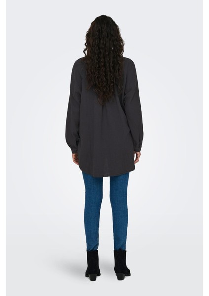 15267998 Onlthyra Oversızed Shırt Noos Wvn Ss Kadın Gömlek fiyatları