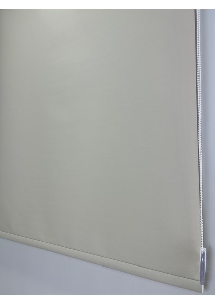 Kum Beji-Kese Kağıdı Stor Perde ( Aluminyum Sistem) Stor Perde – Işık Kontrolü & Kolay Montaj (Alüminyum Sistem)