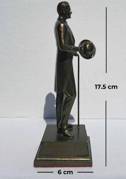 Şapkalı Atatürk Heykeli Biblo - Küçük Boy (17 cm) fırsatları