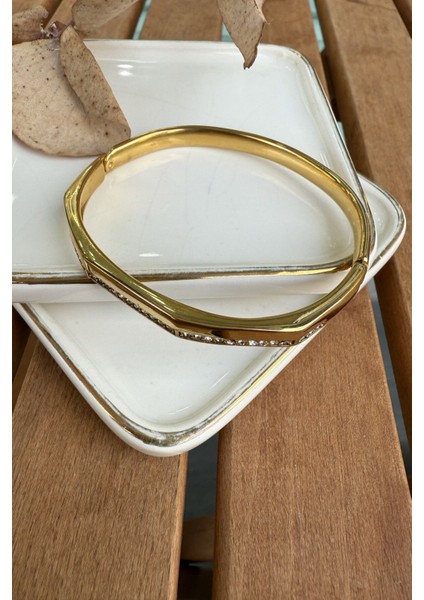 Çelik Köşeli Bilezik fiyatları