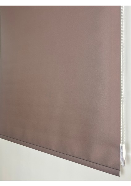 Kahverengi Düz Stor Perde ( Aluminyum Sistem) Stor Perde – Işık Kontrolü & Kolay Montaj (Alüminyum Sistem)