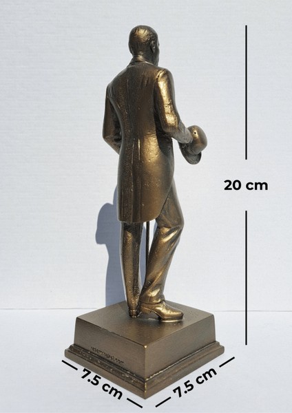 Şapkalı Atatürk Heykeli Biblo - Küçük Boy (20 cm) indirimleri